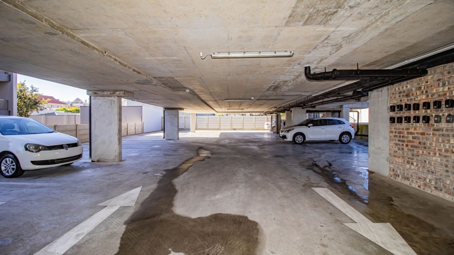 1 Bedroom Property for Sale in Beachfront Western Cape